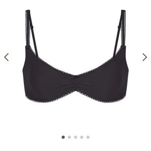 NWOT Skims Fits everybody - Picot trim skimpy scoop bralette